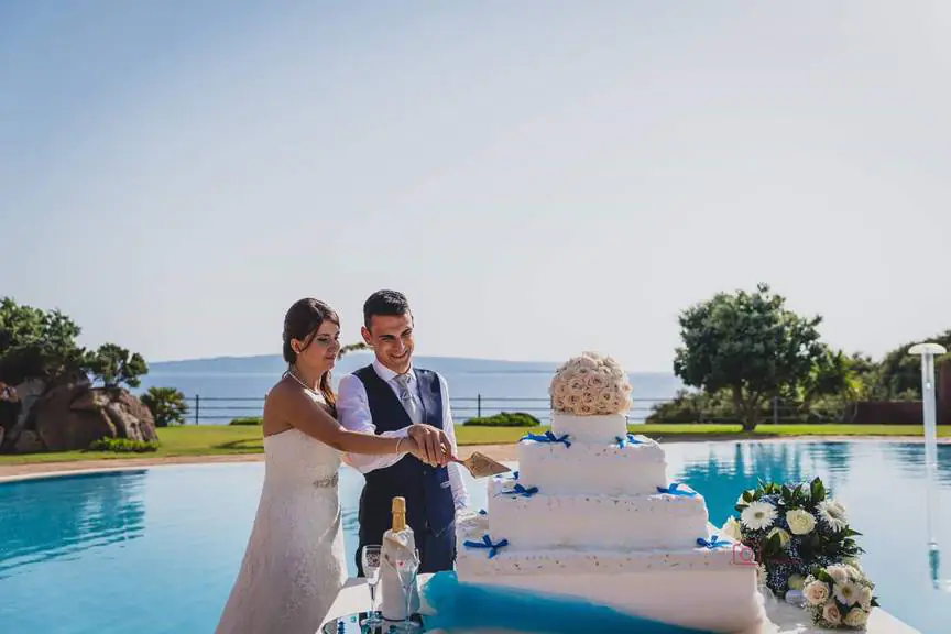 matrimonio in piscina